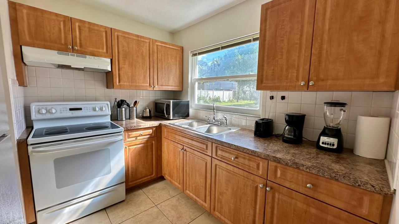 Cozy Rooms Near Busch Gardens Tampa Exteriör bild
